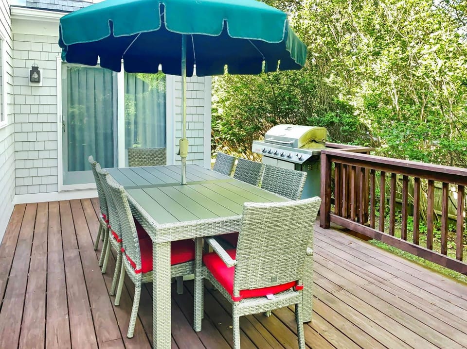 Walk to Beach Central Location Central AC WiFi The Last Resort House in Harwich