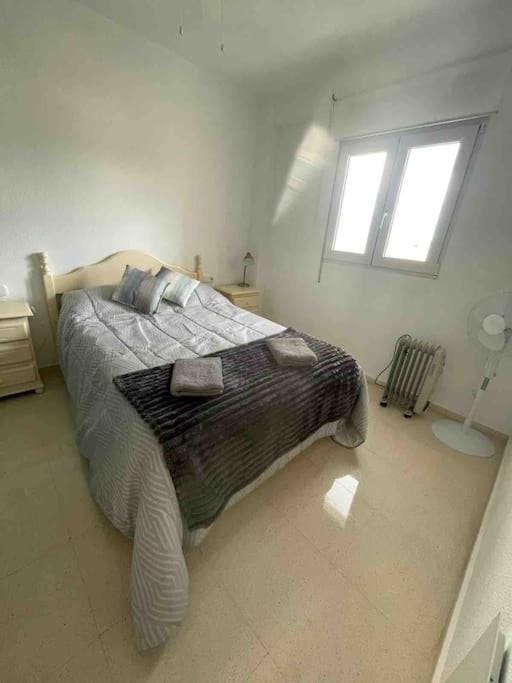 Lovely 2 bedroom apartment 2nd line to beach Apartment in Marina Baixa