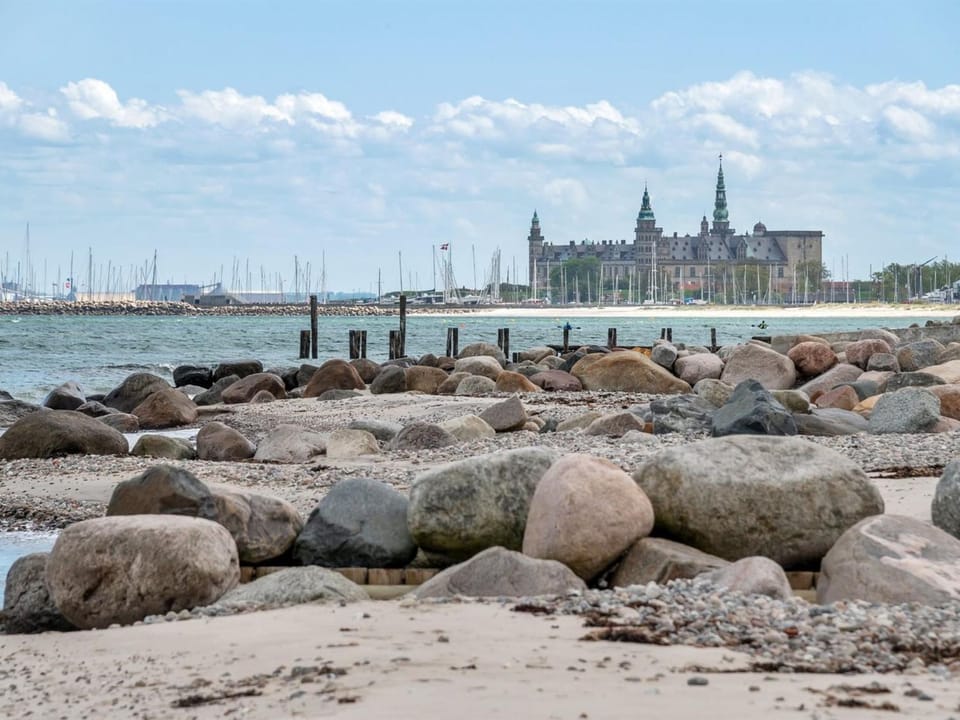 Holiday Home Elsabeth - 20m from the sea by Interhome House in Capital Region of Denmark