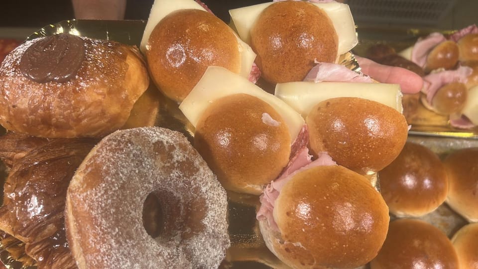 Breakfast, Continental breakfast