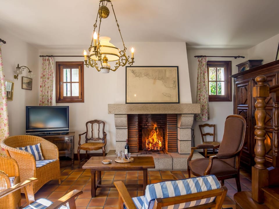 Holiday Home Saint Nicolas by Interhome House in Finistere