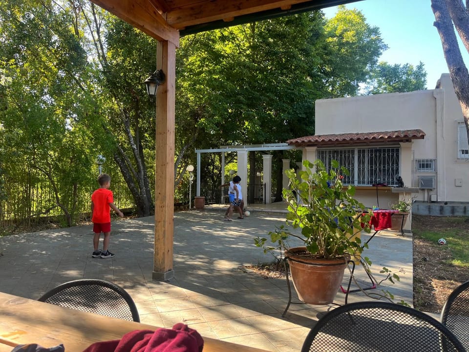 Patio, Balcony/Terrace, children