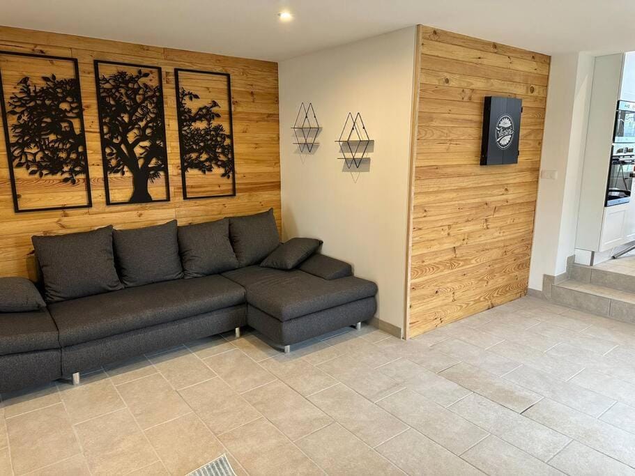 Gite 5 chambres, piscine intérieure, proche du Der House in Grand Est
