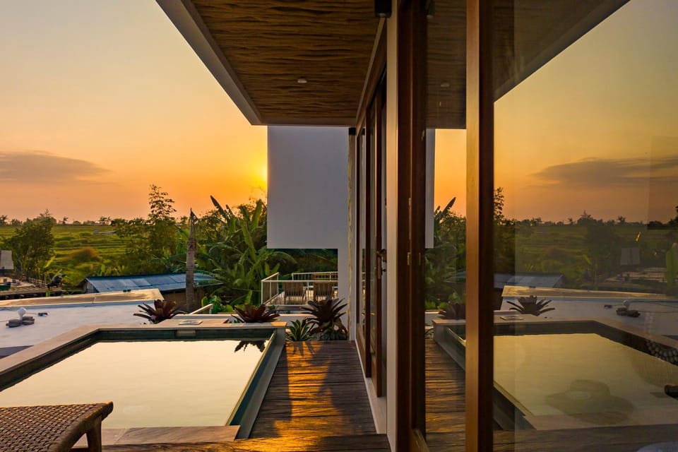 Patio, Day, Natural landscape, View (from property/room), Balcony/Terrace, Pool view, Swimming pool, Sunset, sunbed