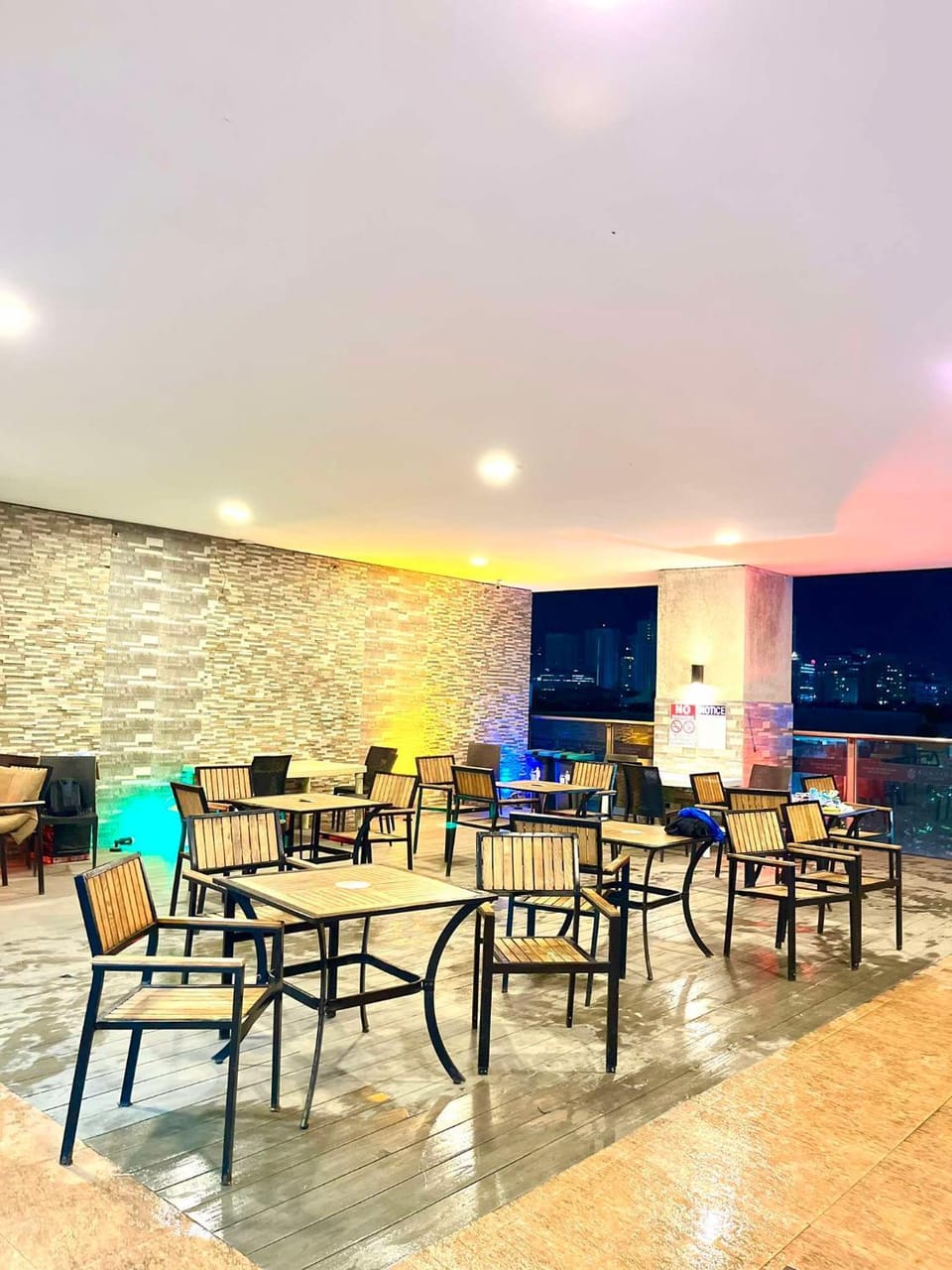 SUNVIDA TOWER, across SM City Cebu Apartment hotel in Lapu-Lapu City