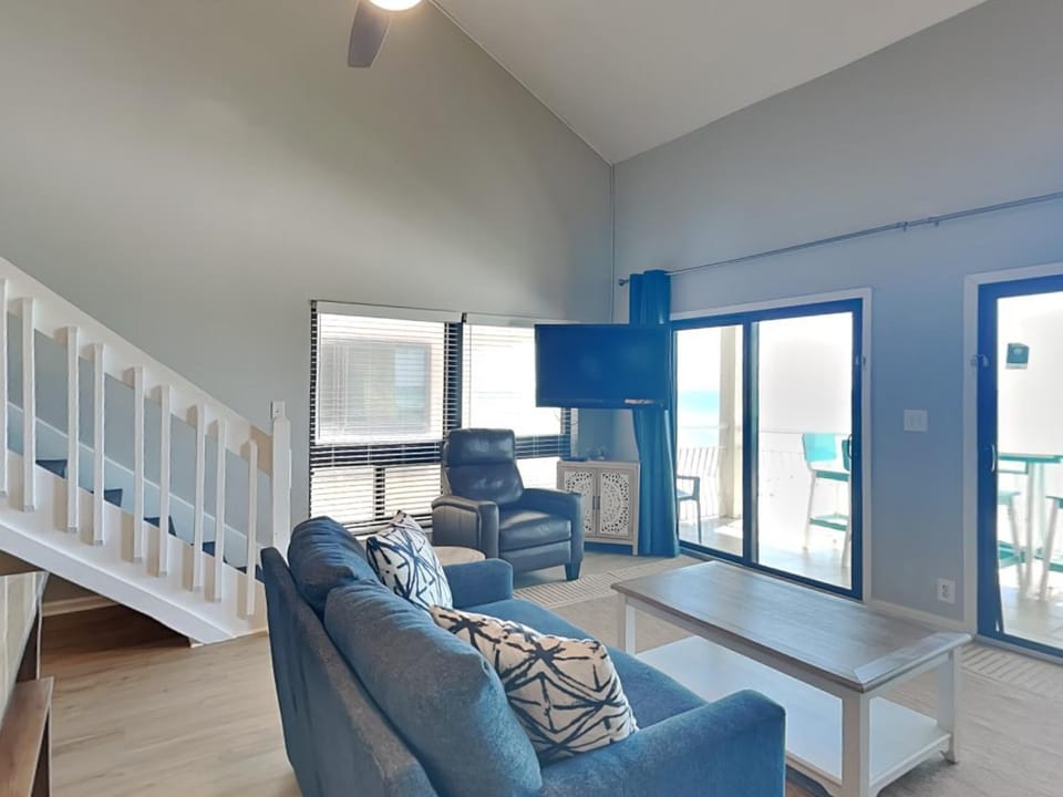 Balcony/Terrace, Living room, Seating area, Sea view, furniture