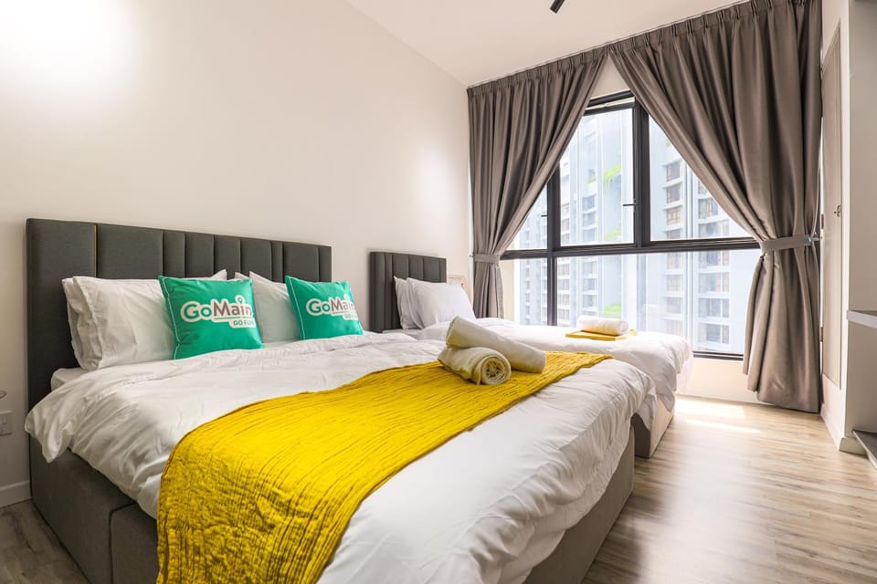 Property building, Bed, Bedroom
