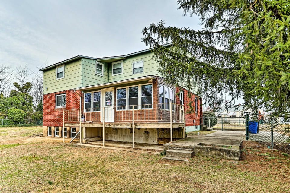 Family Getaway Near Delaware River & Int’l Soccer! House in Delaware