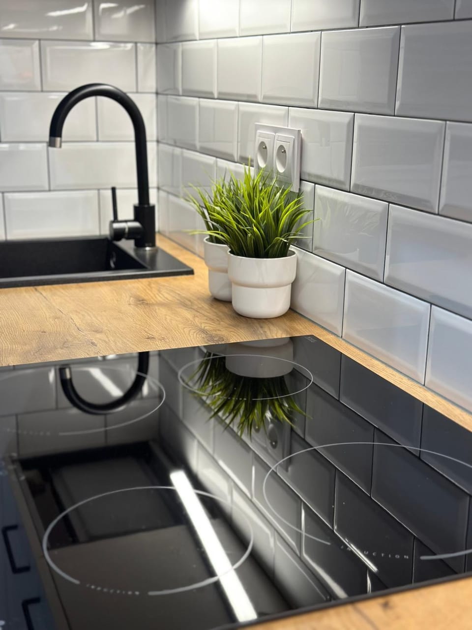 Kitchen or kitchenette, pet friendly, stove