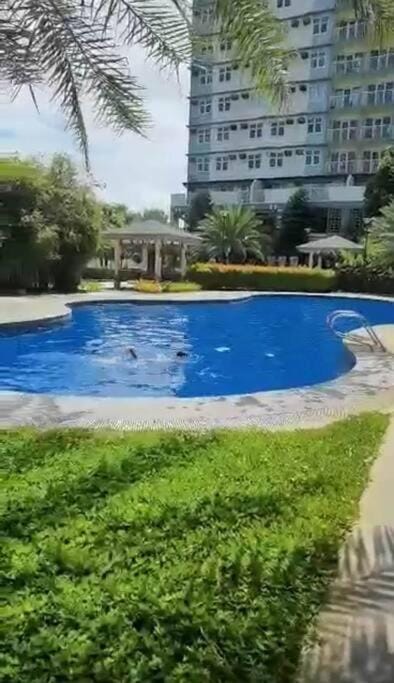 Eagle's Nest - 2BR Furnished with Fast Internet and Netflix Apartment in Davao City