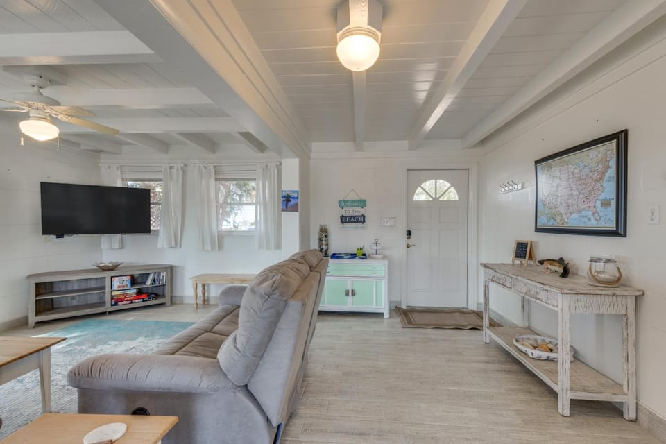 Waterfront Panacea Vacation Rental w/ Dock! House in Florida