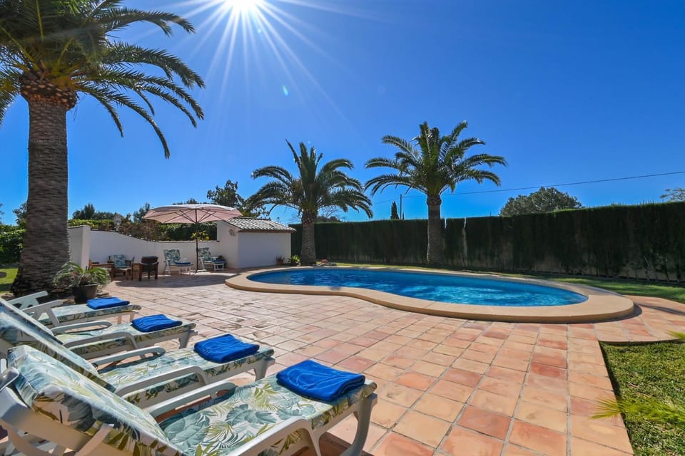 Solarium, Swimming pool