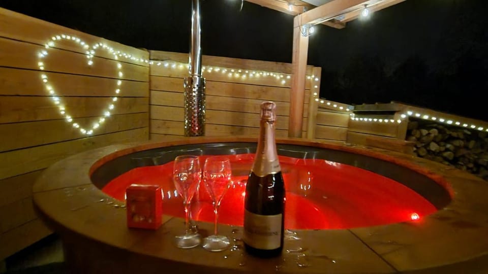 Hot Tub, Alcoholic drinks