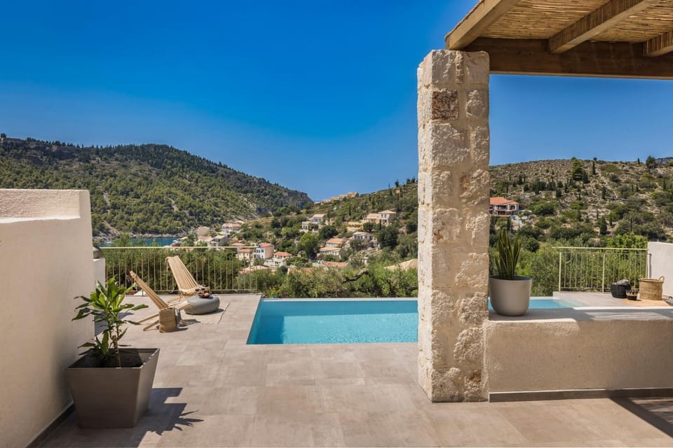 Property building, Patio, Day, Natural landscape, View (from property/room), Balcony/Terrace, Swimming pool, sunbed