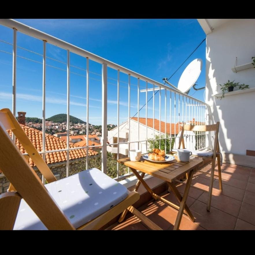 Day, Natural landscape, View (from property/room), Balcony/Terrace