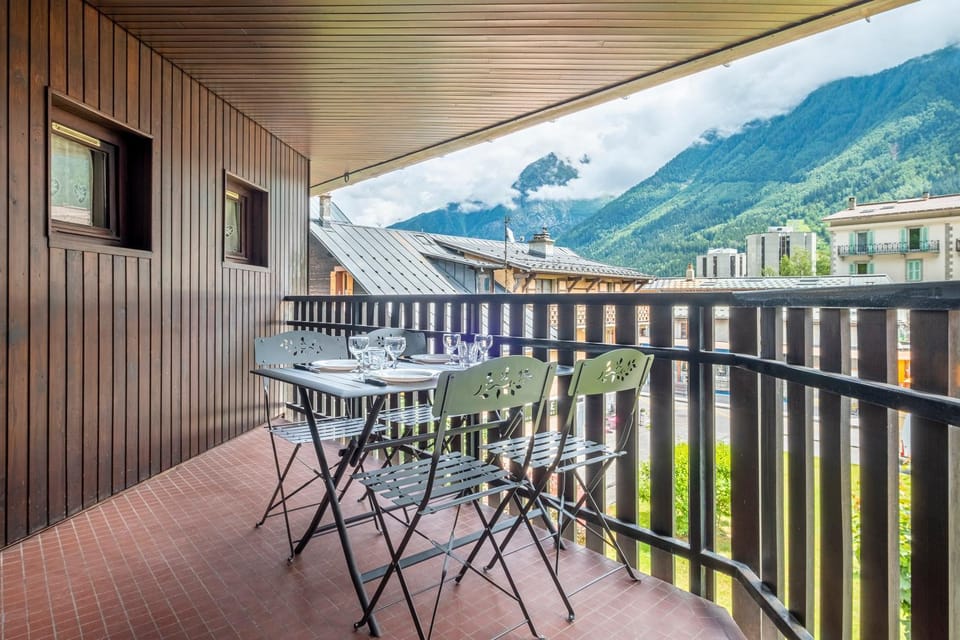 Superbe appartement avec parking gratuit en centre ville et aux pieds des pistes Apartment in Chamonix