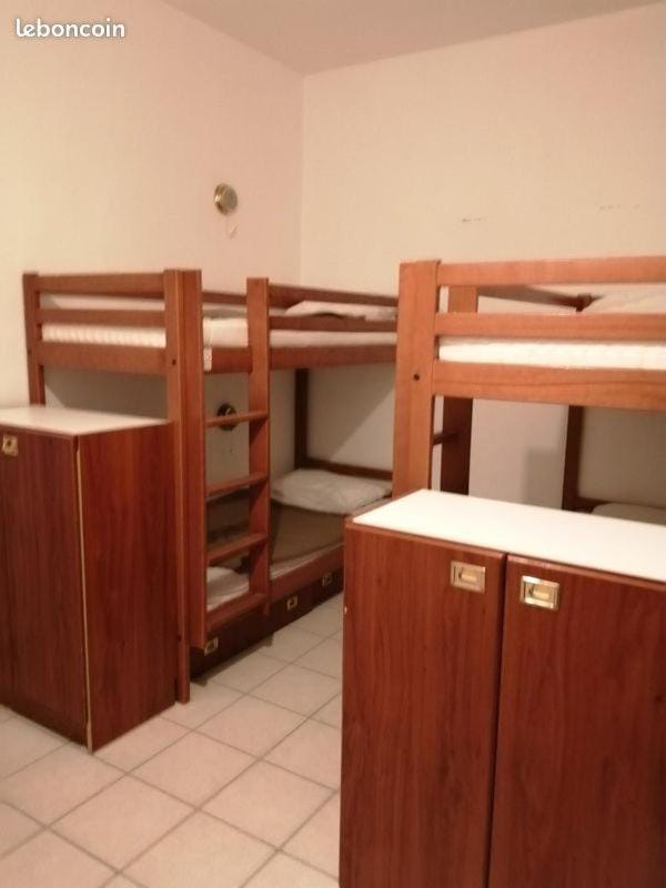 Bed, Photo of the whole room, Bedroom, bunk bed