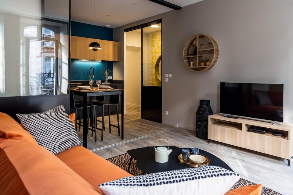 Living room, Seating area