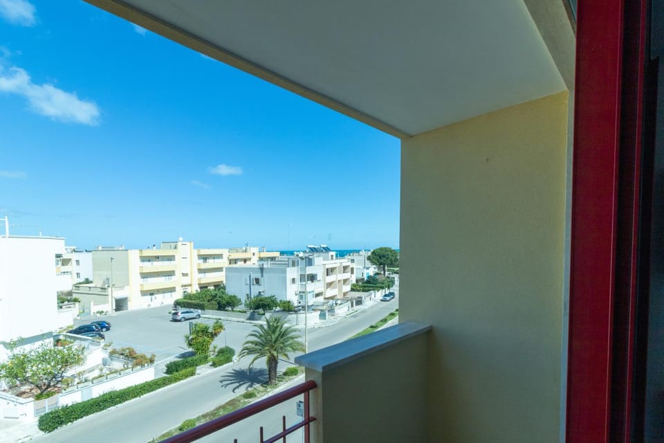 View (from property/room), Balcony/Terrace, Balcony/Terrace, City view, Landmark view, Sea view