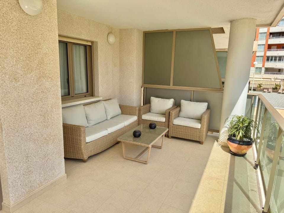 2 Bedrooms Apartment in Calpe LARIMAR Apartment in Calp