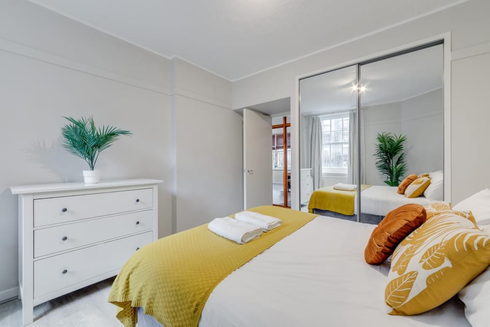 Bed, Photo of the whole room, Bedroom, towels, wardrobe