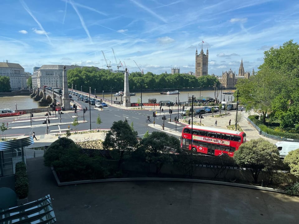 City view, Location