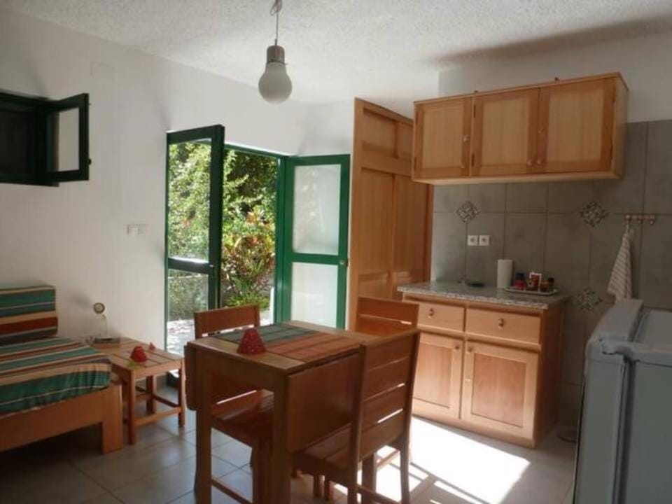 Kitchen or kitchenette, Living room, Dining area