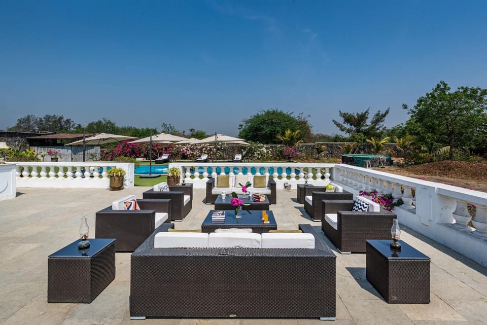 Patio, Seating area