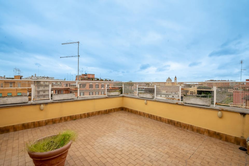 View (from property/room), Balcony/Terrace