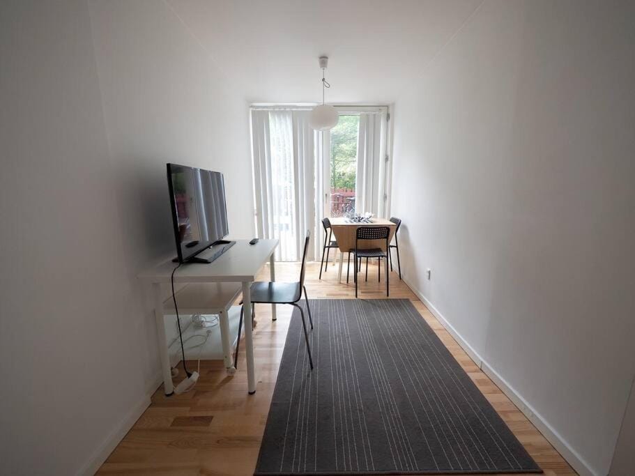 Simple & cosy flat -2 minutes to Nuuks Plads metro Apartment in Frederiksberg