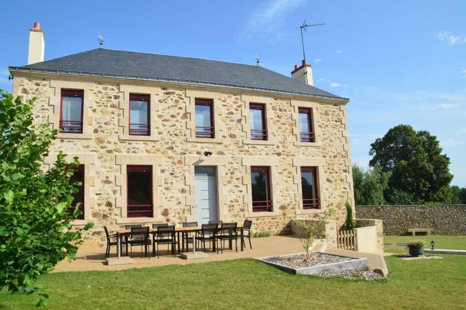 Property building, Garden view
