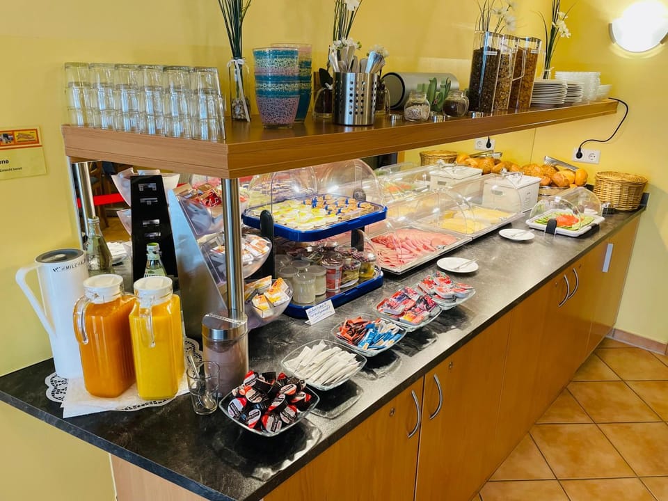 Buffet breakfast