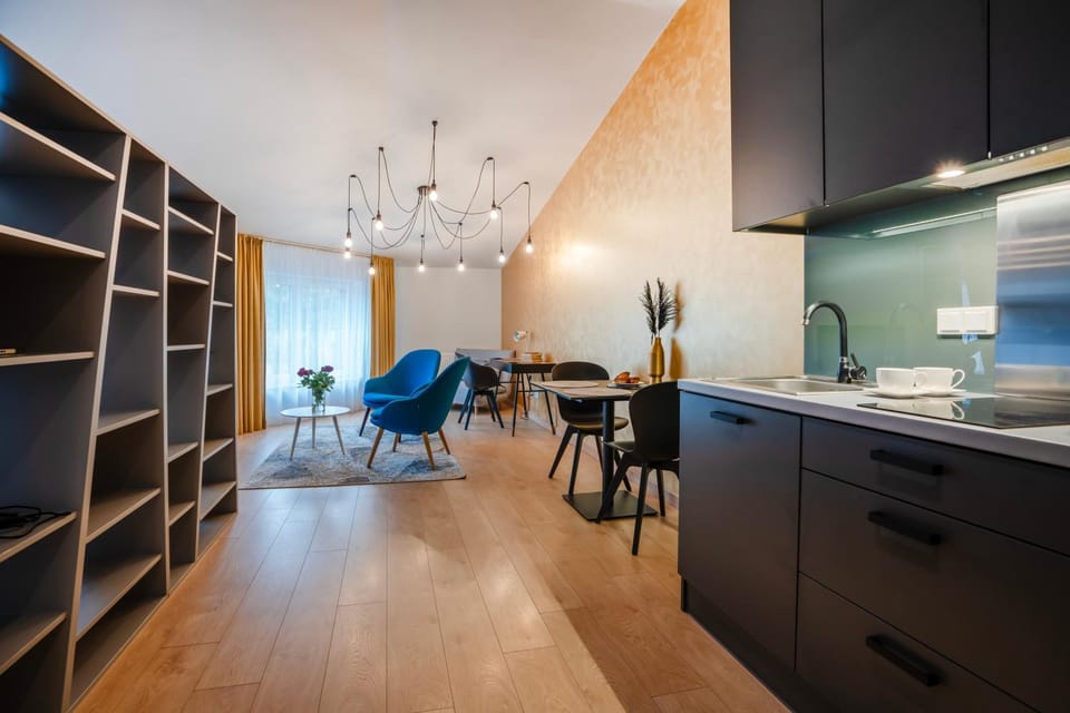 Kitchen or kitchenette, Living room, Seating area