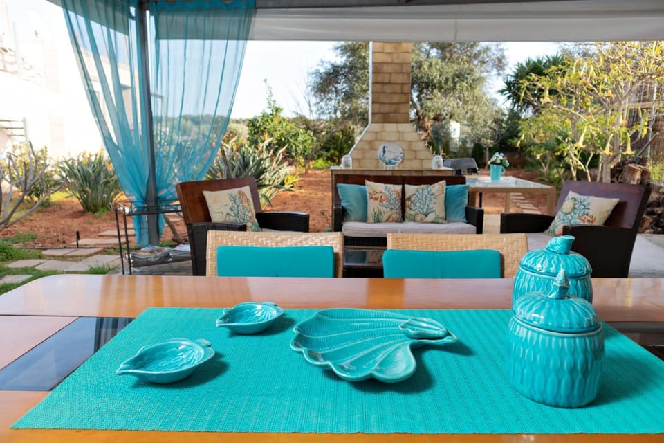 Patio, Day, BBQ facilities, Garden, View (from property/room), Balcony/Terrace, Seating area, Dining area, Garden view