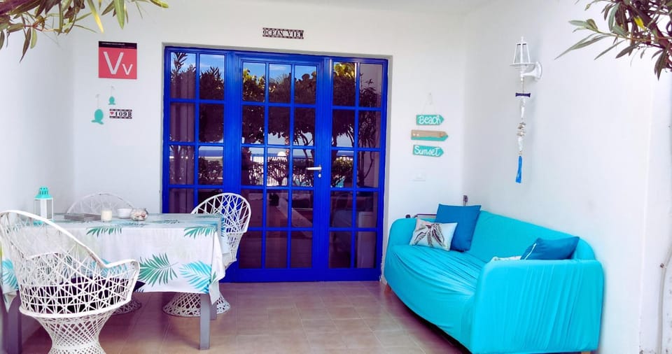 Off site, Balcony/Terrace, Seating area, Dining area