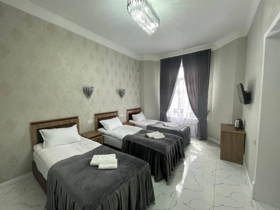 Bed, Photo of the whole room, towels