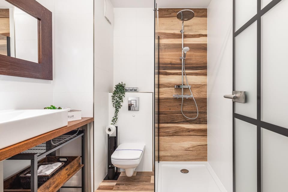 Shower, Toilet, Bathroom