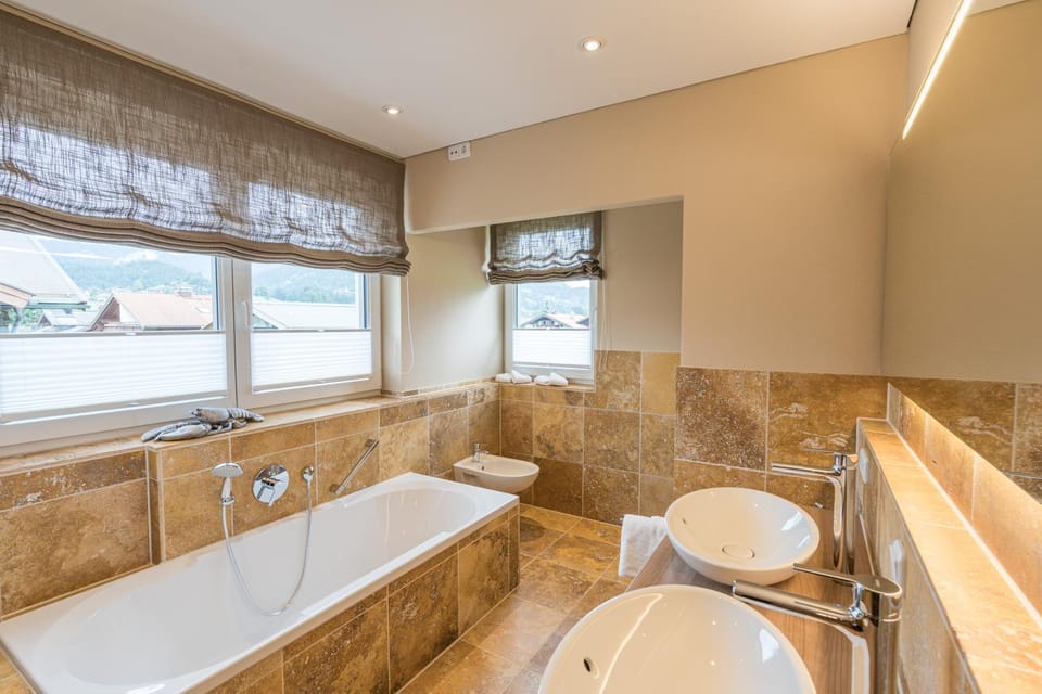 Bathroom, Bath