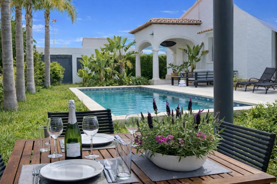 Off site, Garden, Balcony/Terrace, Swimming pool