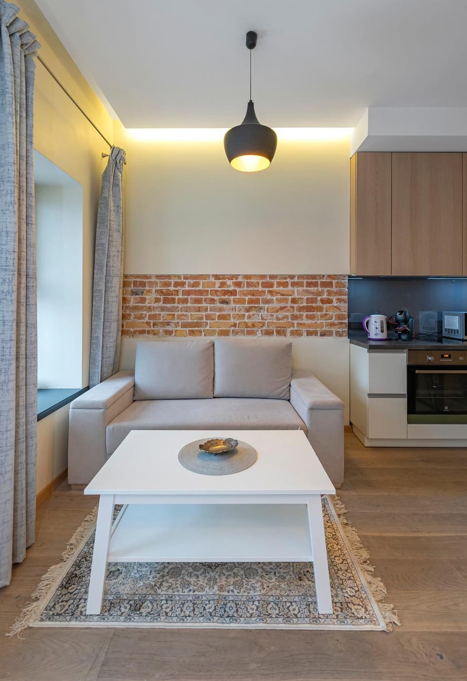 Kitchen or kitchenette, Living room, Seating area, Dining area, minibar, pet friendly, stove