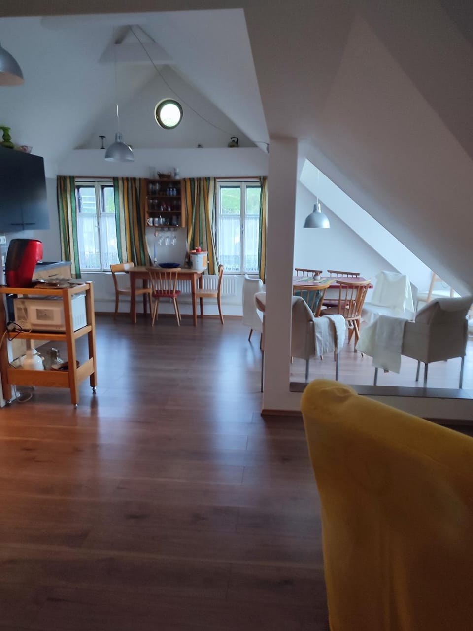 Kitchen or kitchenette, Seating area, Dining area