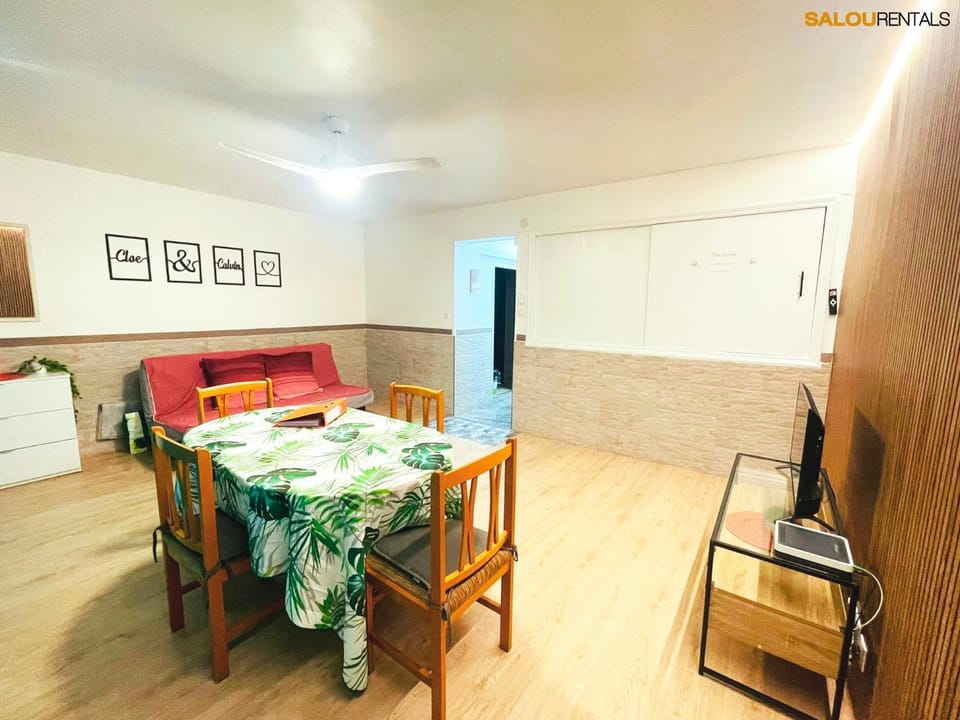 TV and multimedia, Living room, Dining area, air conditioner