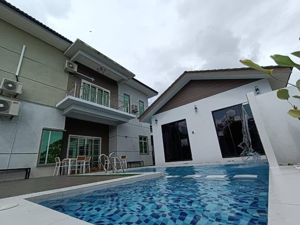 D’Villa Alaghapoo Villa in Terengganu, Malaysia