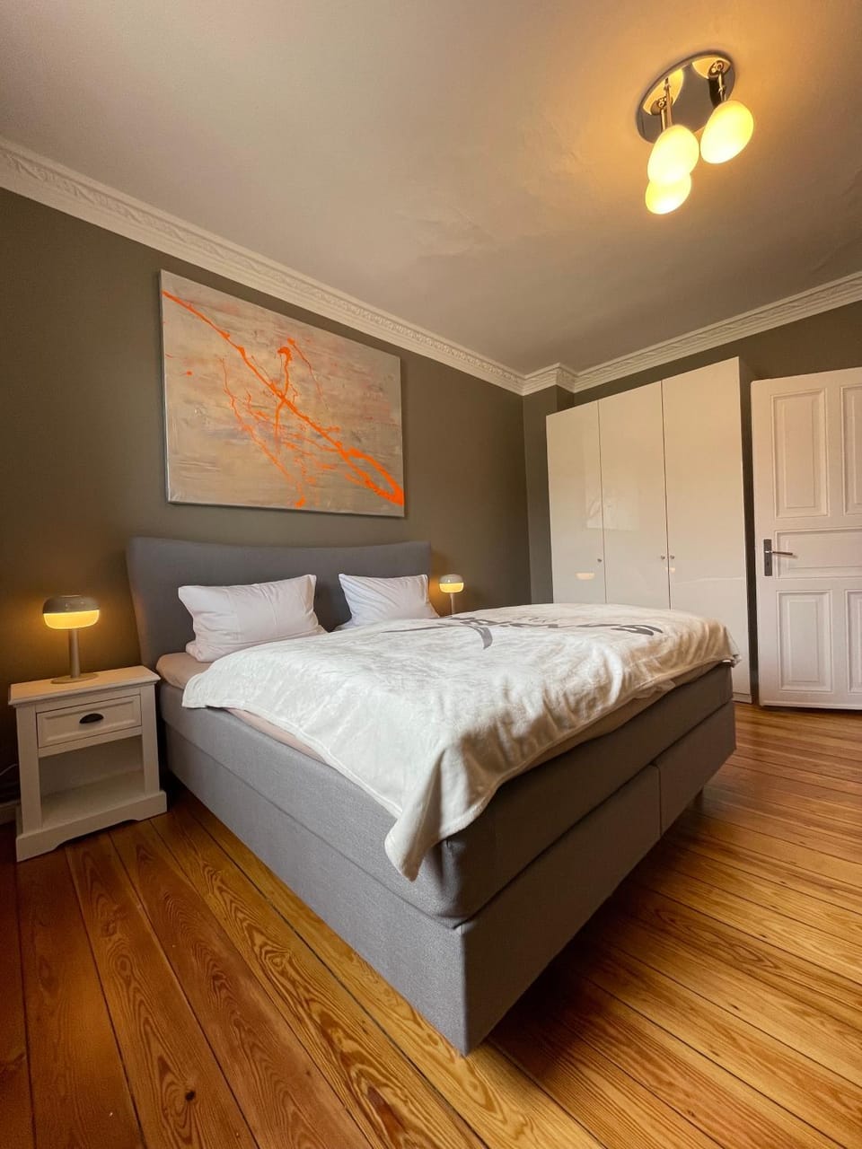 Bed, Photo of the whole room, Bedroom, wardrobe