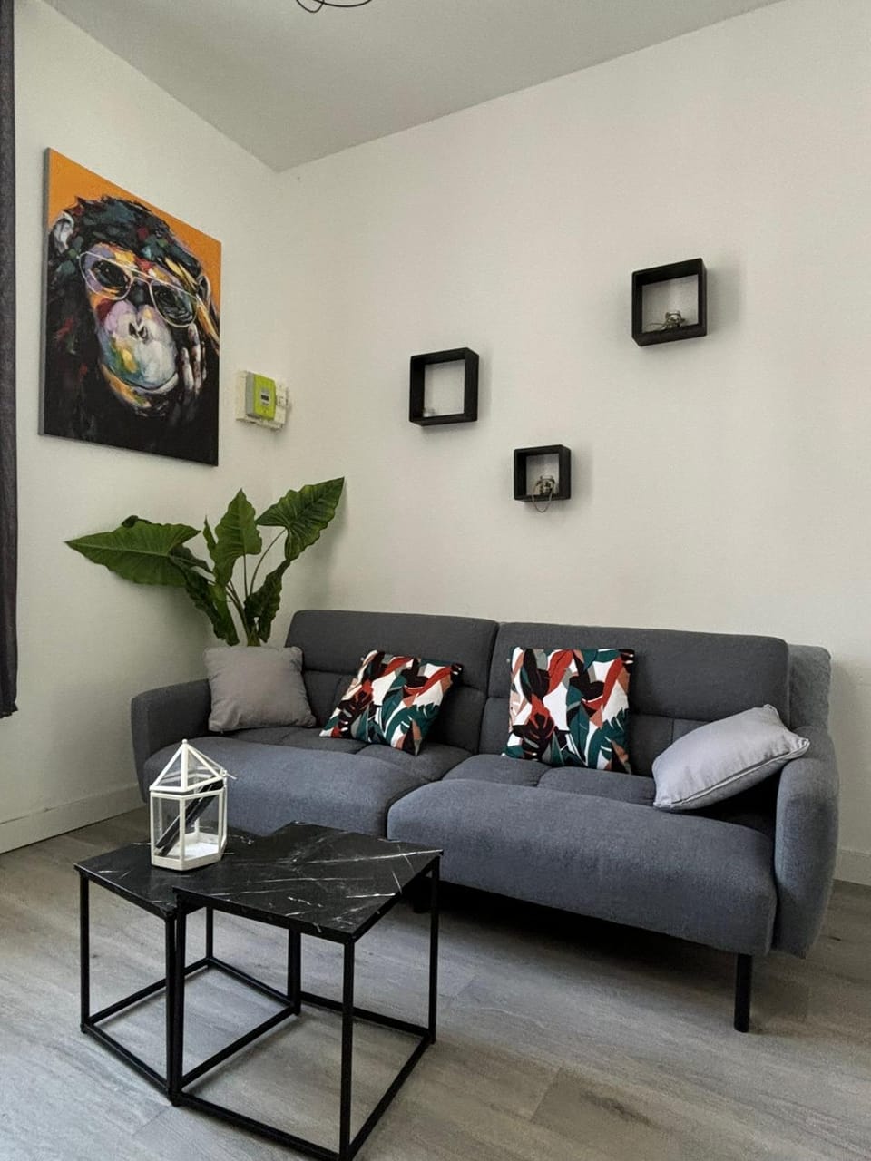 Communal lounge/ TV room