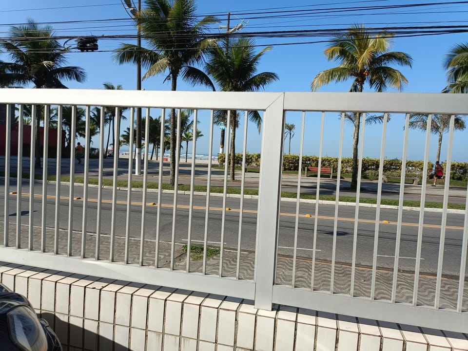 Pe na Areia Ótimo Apto Vista Mar Apartment in State of São Paulo