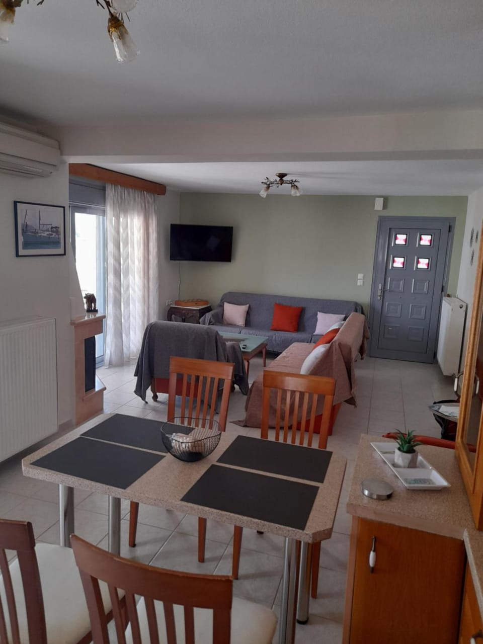 Dominikis appartment House in Nea Peramos