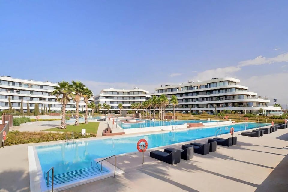 Pool view, Swimming pool, Swimming pool, sunbed