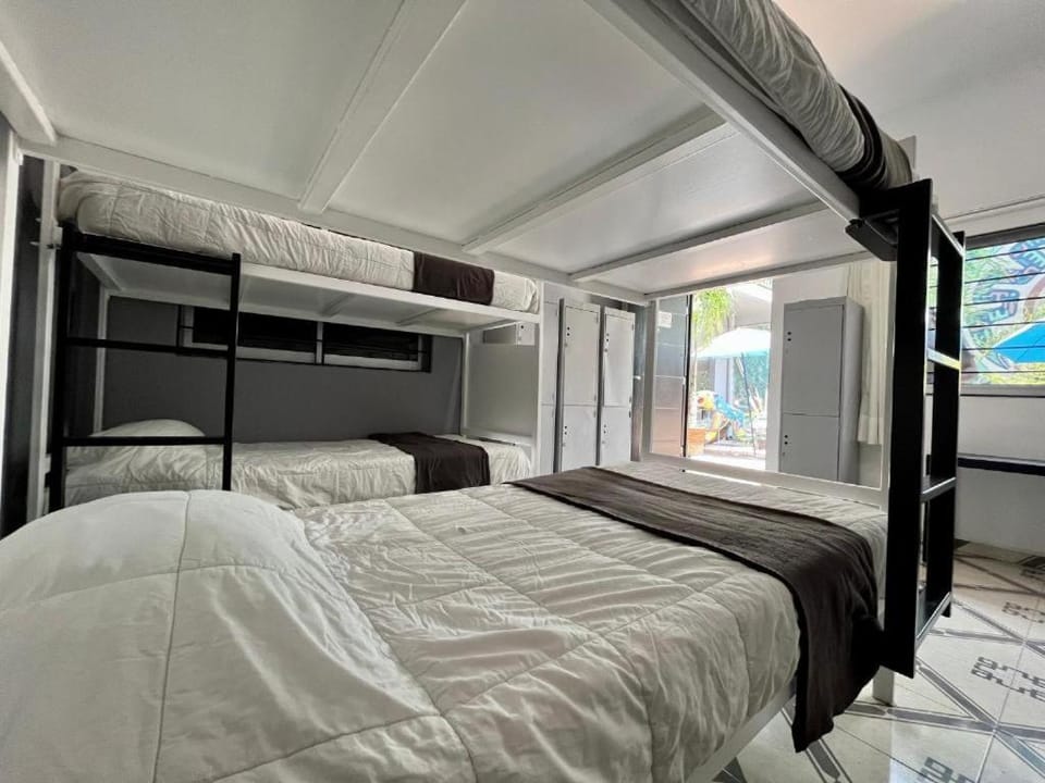 WHOST Hotel y Hostal Bed and Breakfast in Mexico City
