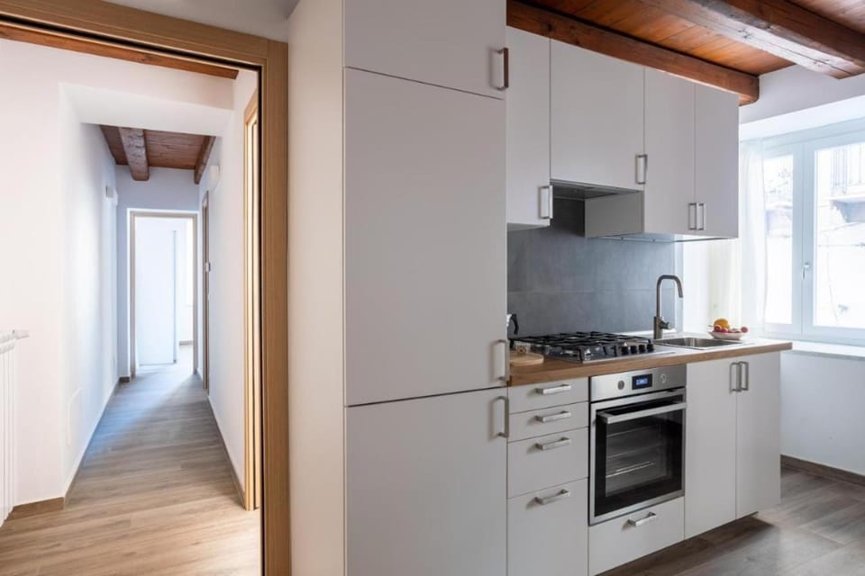 Kitchen or kitchenette, oven, stove